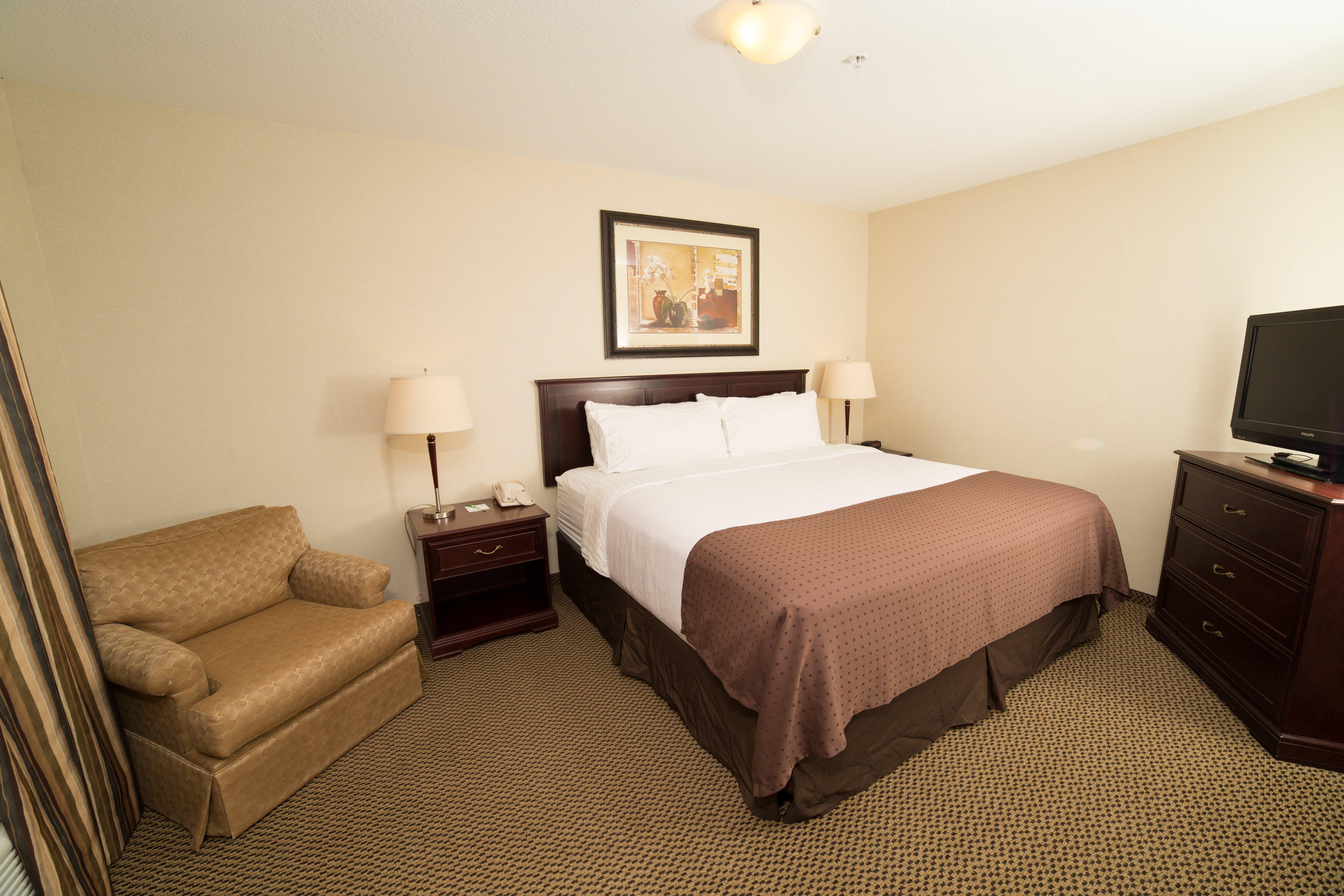 Holiday Inn & Suites Lloydminster By Ihg Buitenkant foto
